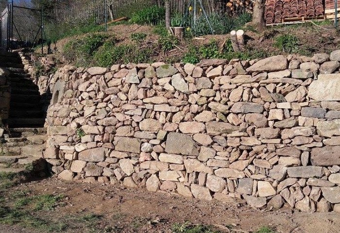 Mur pierre sèche